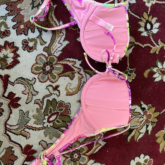 VS Swim Booster Bikini Top, Geranium, Small NWOT - Picture 3 of 4